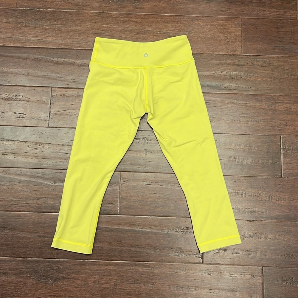 Lululemon reversible cropped leggings
